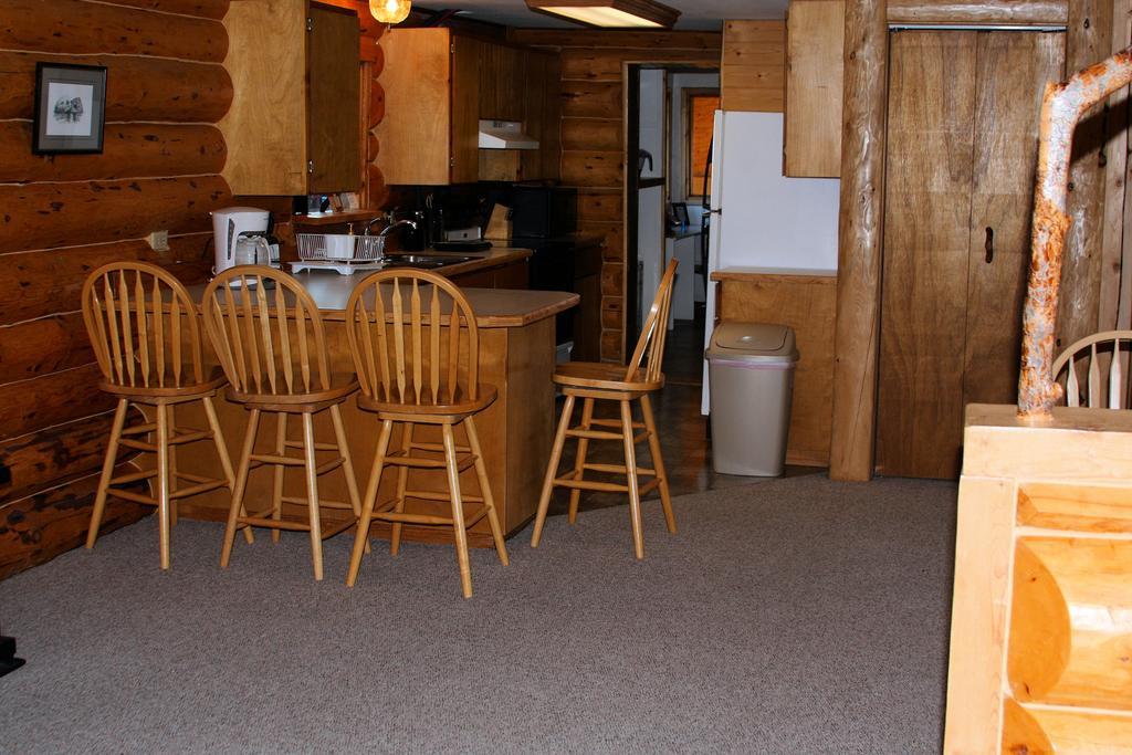 Anchor Point Bear Den Vacation Home חדר תמונה